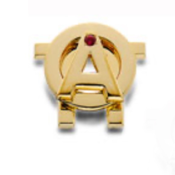 Alpha Omicron Pi Gold Tone Brooch with Red Ruby Vintage 1980’s - Picture 2 of 10